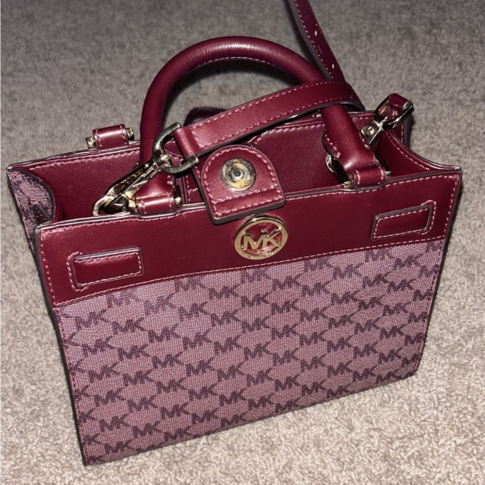 Micheal Kors Burgundy Cross Body - SMALL
